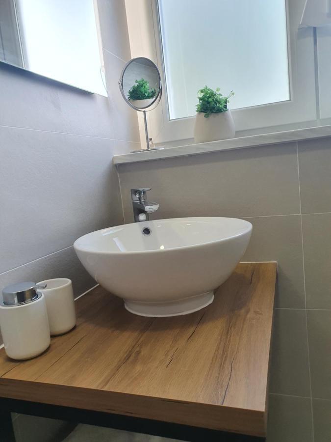 Apartman Leona 4*, Kantrida Rijeka Zewnętrze zdjęcie